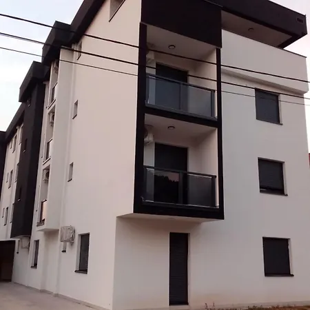 アパート Andela&aleksa *